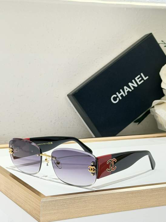 Picture of Chanel Sunglasses _SKUfw79614733fw